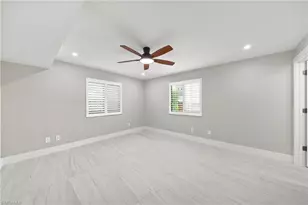 990 8th St S, Naples, FL 34102 - Photo 17