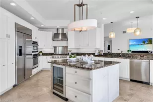 9235 Gulf Shore Dr, Naples, FL 34108 - Photo 7