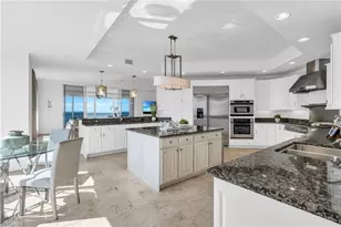 9235 Gulf Shore Dr, Naples, FL 34108 - Photo 5