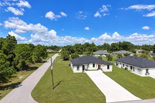 1103/1105 Dean St E, Lehigh Acres, FL 33974 - Photo 3