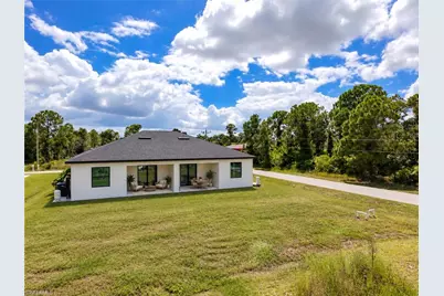 1103/1105 Dean St E, Lehigh Acres, FL 33974 - Photo 23