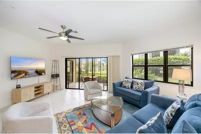 195 Vintage Cir #104, Naples, FL 34119 - Photo 5