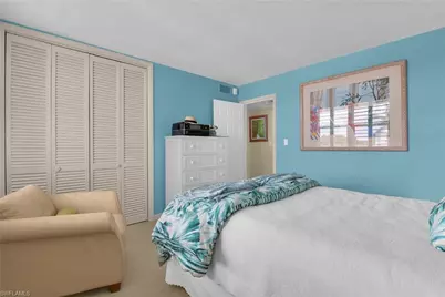 2121 Gulf Shore Blvd N #402, Naples, FL 34102 - Photo 17