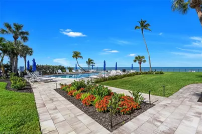 2121 Gulf Shore Blvd N #402, Naples, FL 34102 - Photo 21