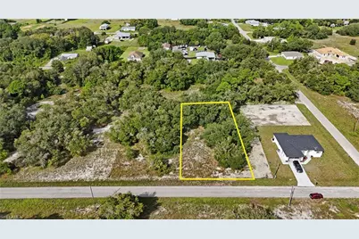 1621 Jackson Ave, Lehigh Acres, FL 33972 - Photo 9
