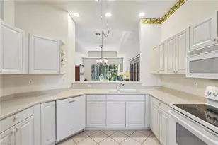 7951 Haven Dr, Naples, FL 34104 - Photo 11