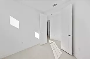 2151 Freemont Wy, Naples, FL 34120 - Photo 7