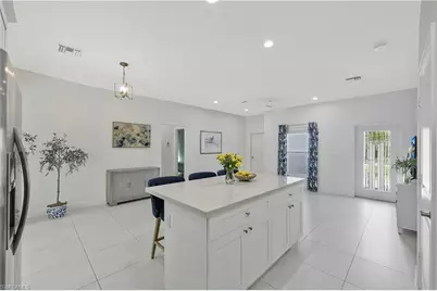 3892 14th St N, Naples, FL 34103 - Photo 9