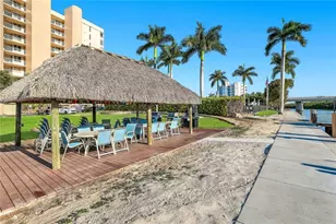 11118 Gulf Shore Dr, Naples, FL 34108 - Photo 37