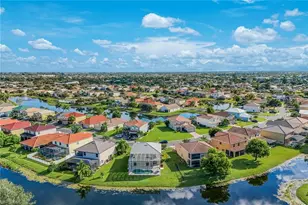 2201 Cape Heather Cir, Cape Coral, FL 33991 - Photo 29