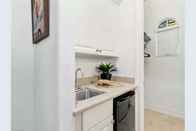 7840 Valencia Ct, Naples, FL 34113 - Photo 19