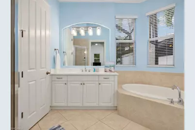 7840 Valencia Ct, Naples, FL 34113 - Photo 33