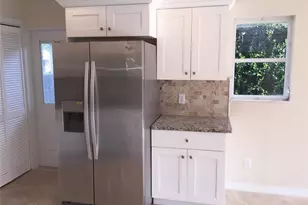 38 Knights Bridge Rd, Naples, FL 34112 - Photo 5