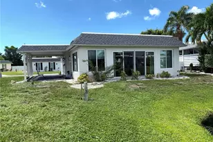 38 Knights Bridge Rd, Naples, FL 34112 - Photo 3