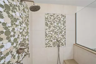 8460 Abbington Cir, Naples, FL 34108 - Photo 21