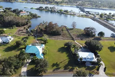 16280 Forest Mist Ct, Alva, FL 33920 - Photo 3