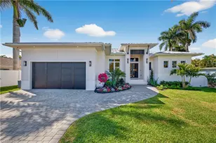 850 101st Ave N, Naples, FL 34108 - Photo 1