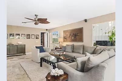 8 Stonehedge Pt, Naples, FL 34105 - Photo 11