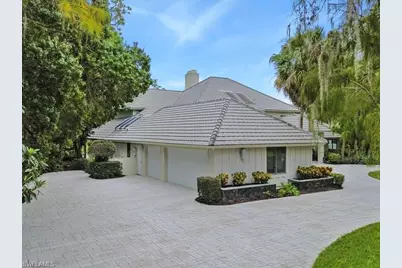 8 Stonehedge Pt, Naples, FL 34105 - Photo 29