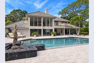 8 Stonehedge Pt, Naples, FL 34105 - Photo 3