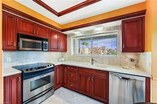 4560 Gulf Shore Blvd N, Naples, FL 34103 - Photo 11