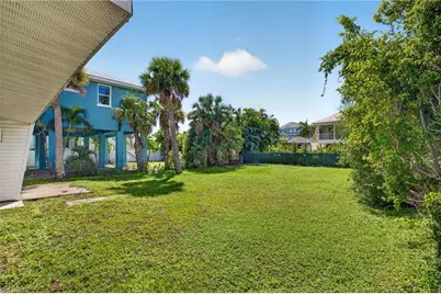 440 Palermo Cir, Fort Myers Beach, FL 33931 - Photo 11