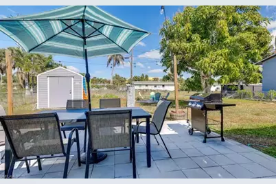 4630 New Haven Dr, Fort Myers, FL 33908 - Photo 5