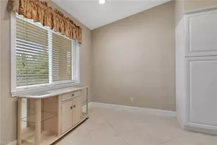 400 Fox Haven Dr, Naples, FL 34104 - Photo 11