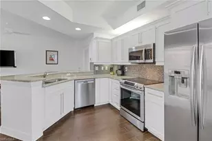 450 Bayfront Pl, Naples, FL 34102 - Photo 3