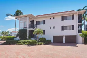 2230 Gulf Shore Blvd N, Naples, FL 34102 - Photo 17