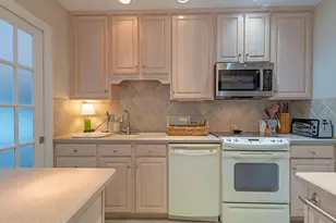 788 Park Shore Dr, Naples, FL 34103 - Photo 5