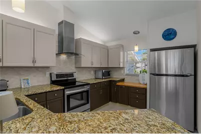 13131 Castle Harbour Dr #M7, Naples, FL 34110 - Photo 15