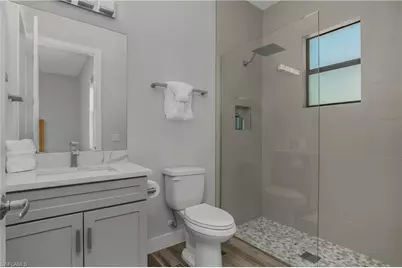 2819 SW 35th Ln, Cape Coral, FL 33914 - Photo 29