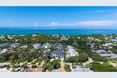 1544 3rd St S, Naples, FL 34102 - Photo 43
