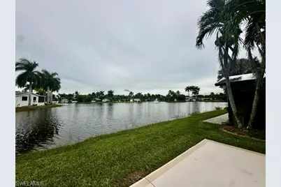 1318 Silver Lakes Blvd, Naples, FL 34114 - Photo 9