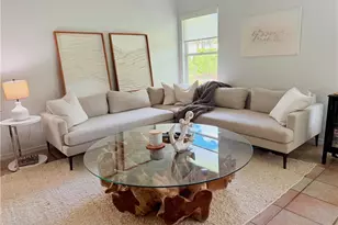 337 Emerald Bay Cir, Naples, FL 34110 - Photo 3