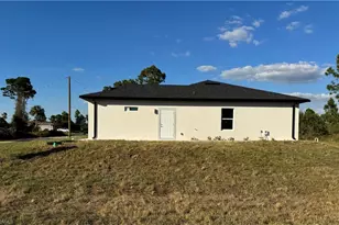 713 Da Vinci Ave S, Lehigh Acres, FL 33974 - Photo 5