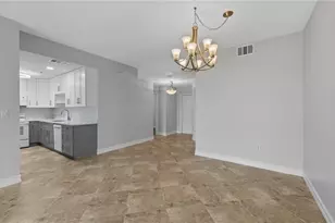 519 Roma Ct, Naples, FL 34110 - Photo 9