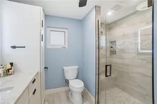 560 Cypress Way E, Naples, FL 34110 - Photo 11