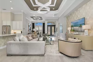 2227 Somerset Pl, Naples, FL 34120 - Photo 11