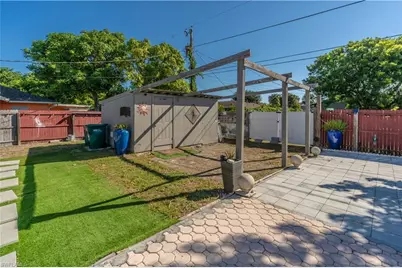 1990 48th St SW, Naples, FL 34116 - Photo 41