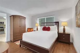 305 Goodlette-Frank Rd S, Naples, FL 34102 - Photo 5