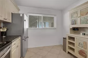 305 Goodlette-Frank Rd S, Naples, FL 34102 - Photo 13
