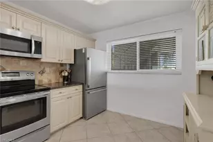 305 Goodlette-Frank Rd S, Naples, FL 34102 - Photo 11
