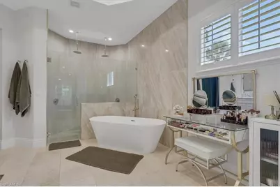1515 Mandarin Rd, Naples, FL 34102 - Photo 17
