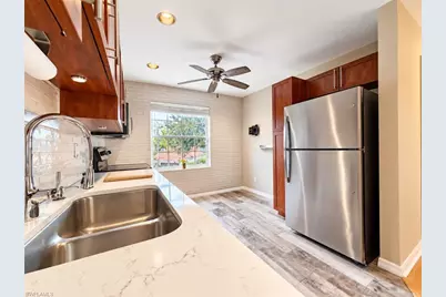 517 Windsor Sq #201, Naples, FL 34104 - Photo 7