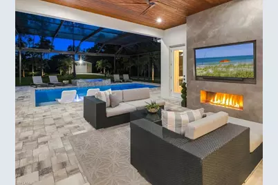 6190 Bur Oaks Ln, Naples, FL 34119 - Photo 11
