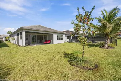 12284 Lotus Ave, Naples, FL 34120 - Photo 23