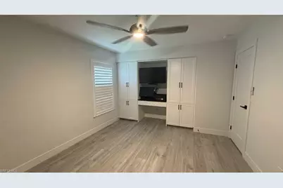 2237 River Reach Dr, Naples, FL 34104 - Photo 17