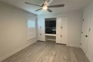 2237 River Reach Dr, Naples, FL 34104 - Photo 17